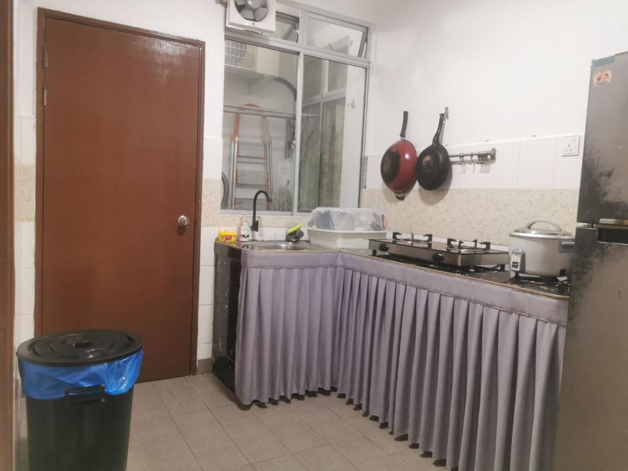 Putatan Platinum Apartment With Pool Kota Kinabalu Buitenkant foto