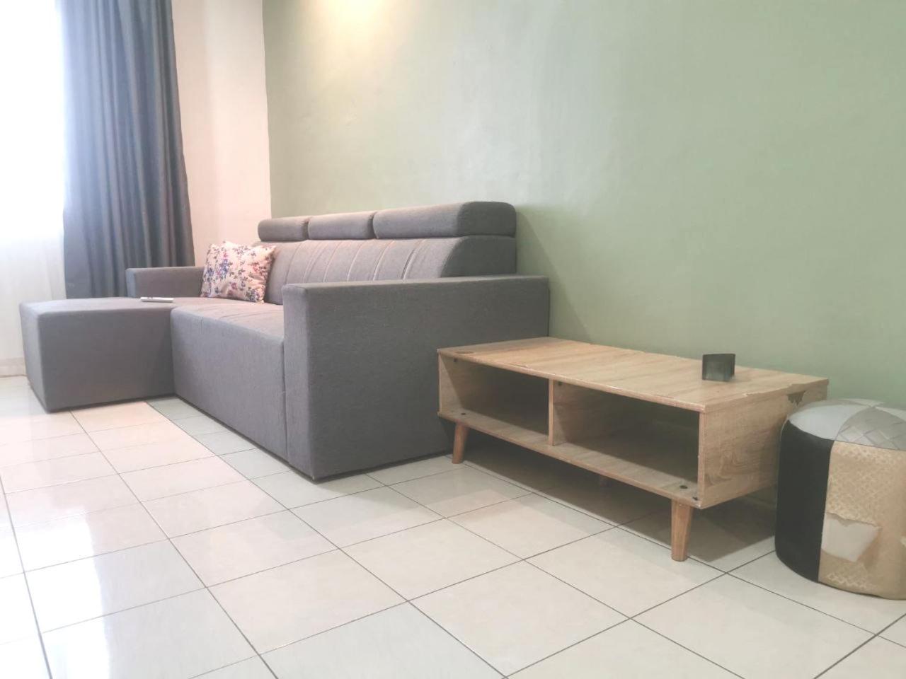 Putatan Platinum Apartment With Pool Kota Kinabalu Buitenkant foto